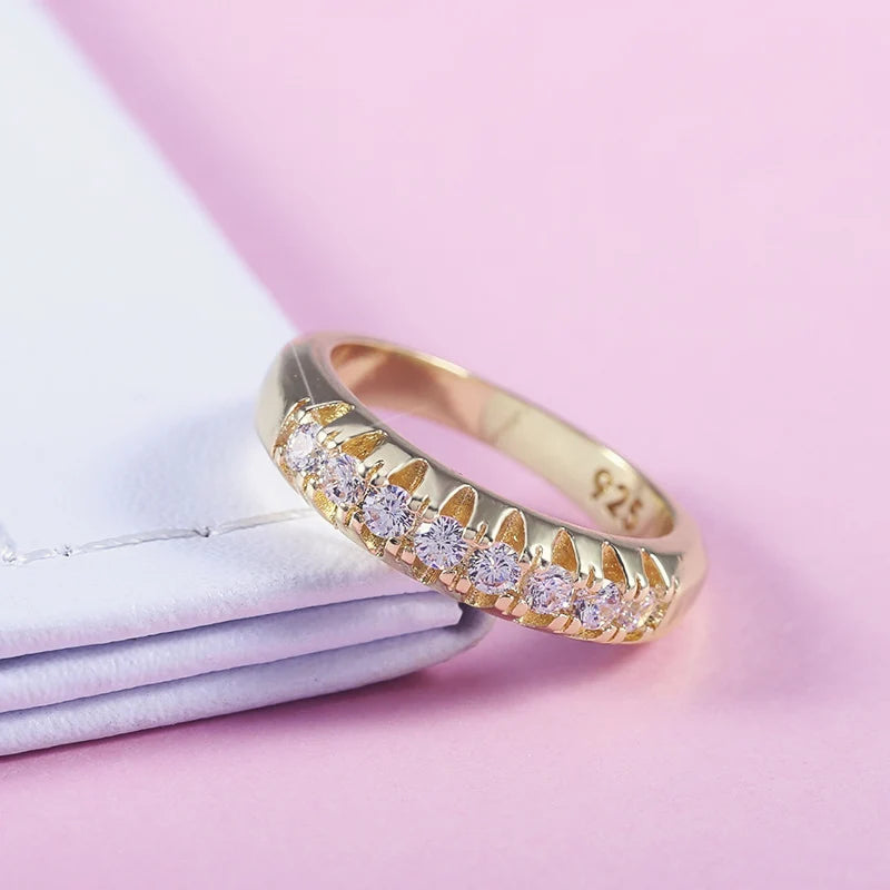 Huitan High Quality Office Lady Accessories Rings Golden Color Halo Micro Paved Casual Style Female Jewel With Size 6-10 2019