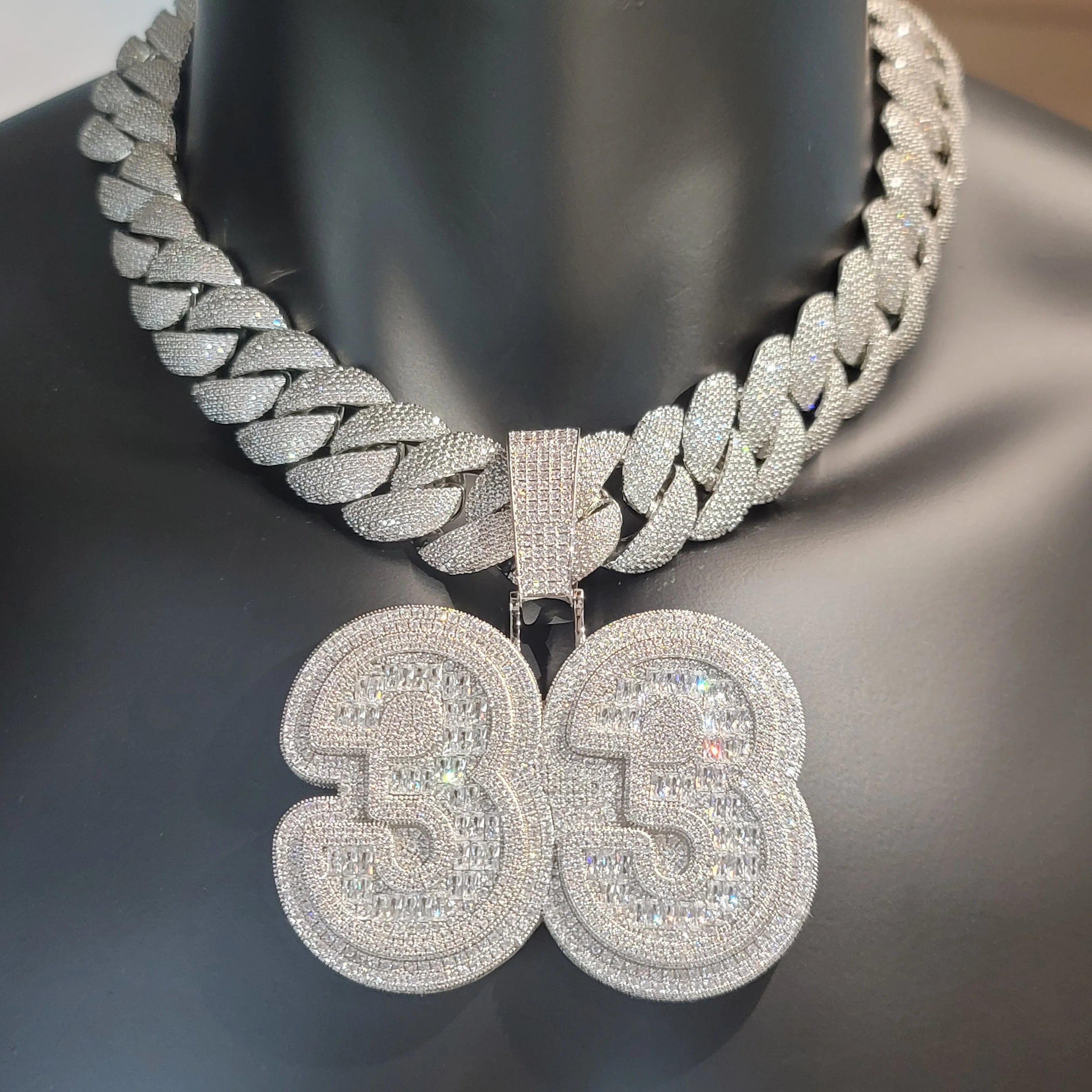 Custom Big Letter&Number Pendant Miami Cuban Chain Solid Back Hip Hop Jewelry Icy Baguettecz Fashion Word Nameplate BirthdayGift
