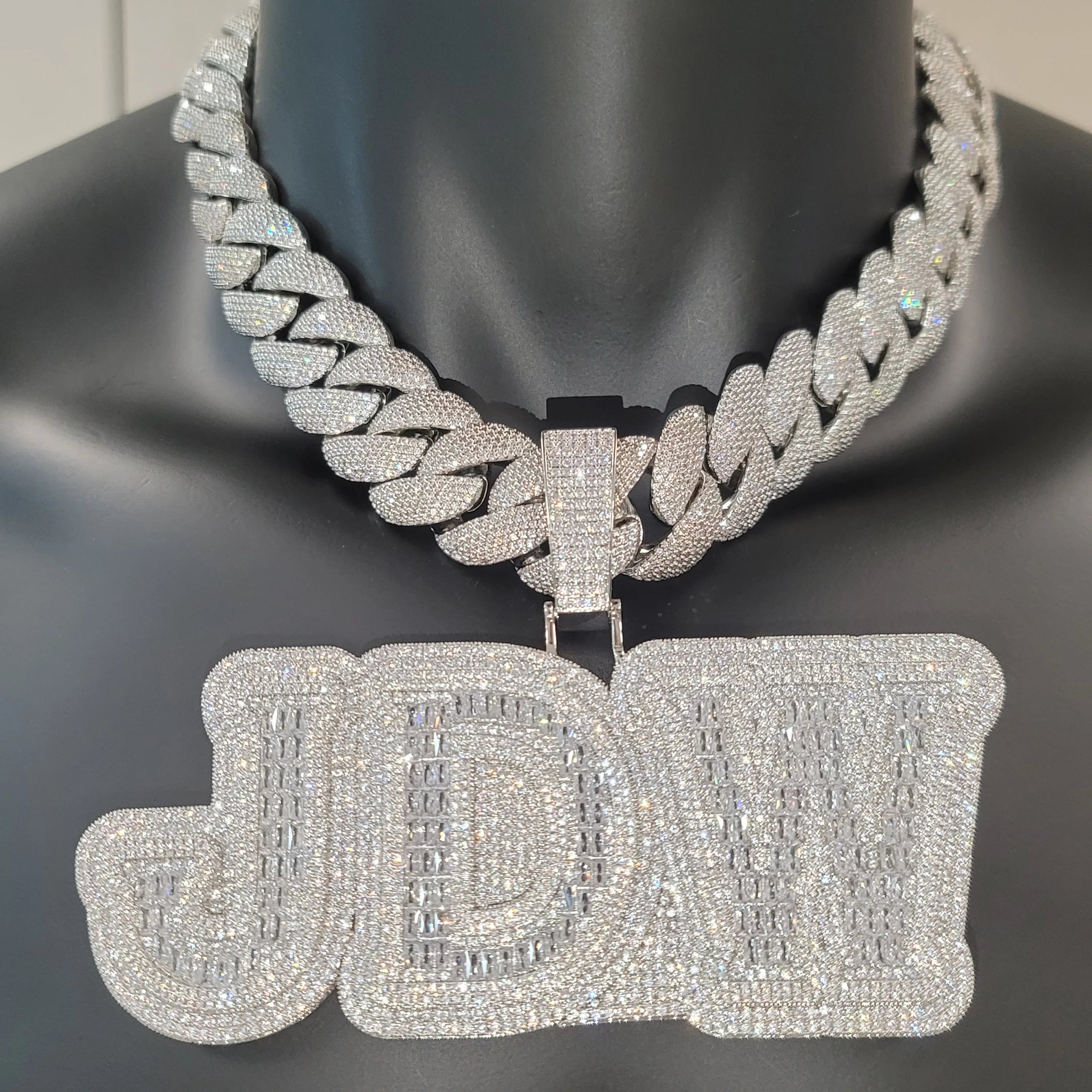 Custom Big Letter&Number Pendant Miami Cuban Chain Solid Back Hip Hop Jewelry Icy Baguettecz Fashion Word Nameplate BirthdayGift