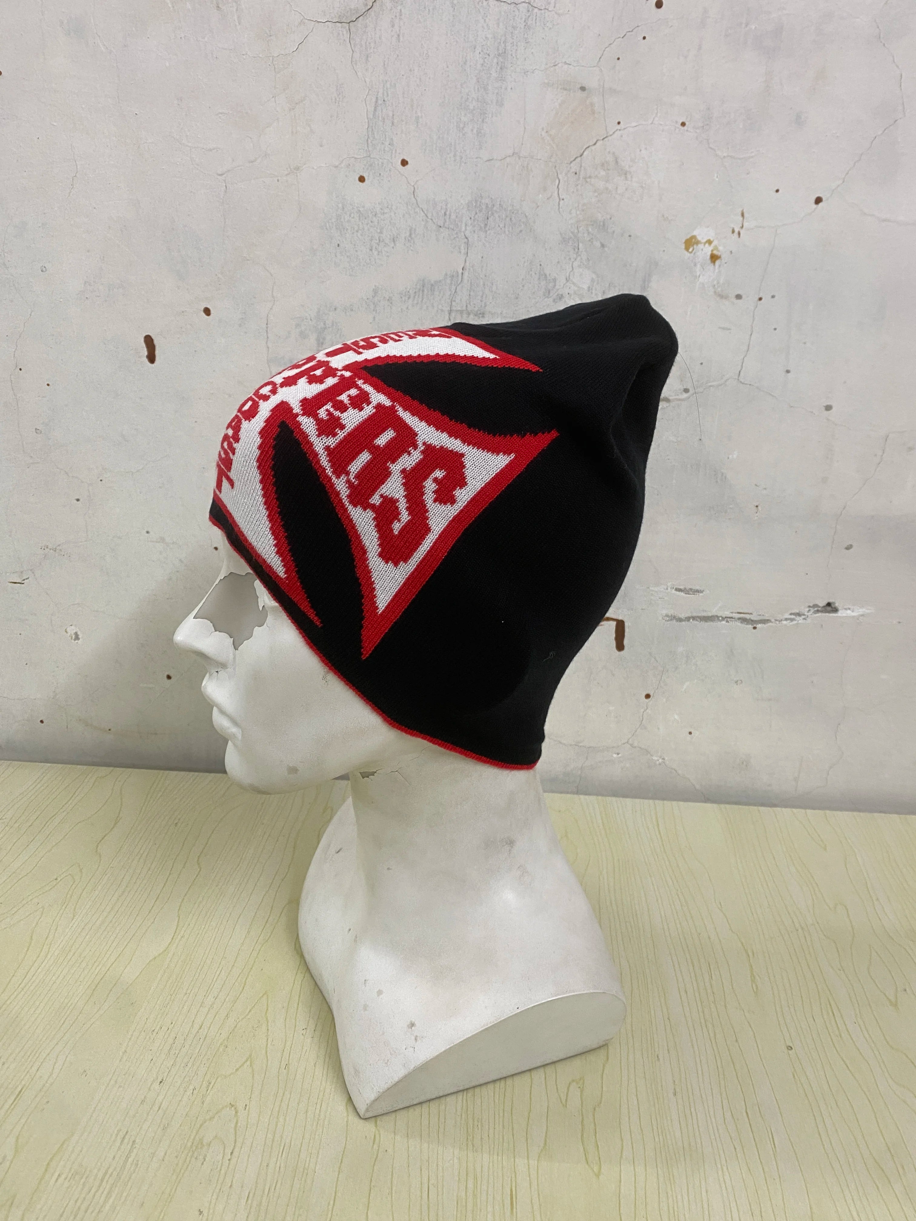 New Embroidered Hat Men's and Women's Knitted Hat Dome Trendy Cold Hat for Autumn and Winter Warmth